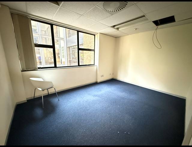 301M² OFFICE TO LET IN ROSEBANK